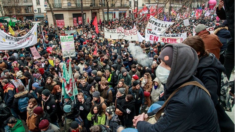 Francuski premijer ne odustaje od reformi, sindikati prijete nastavkom štrajka